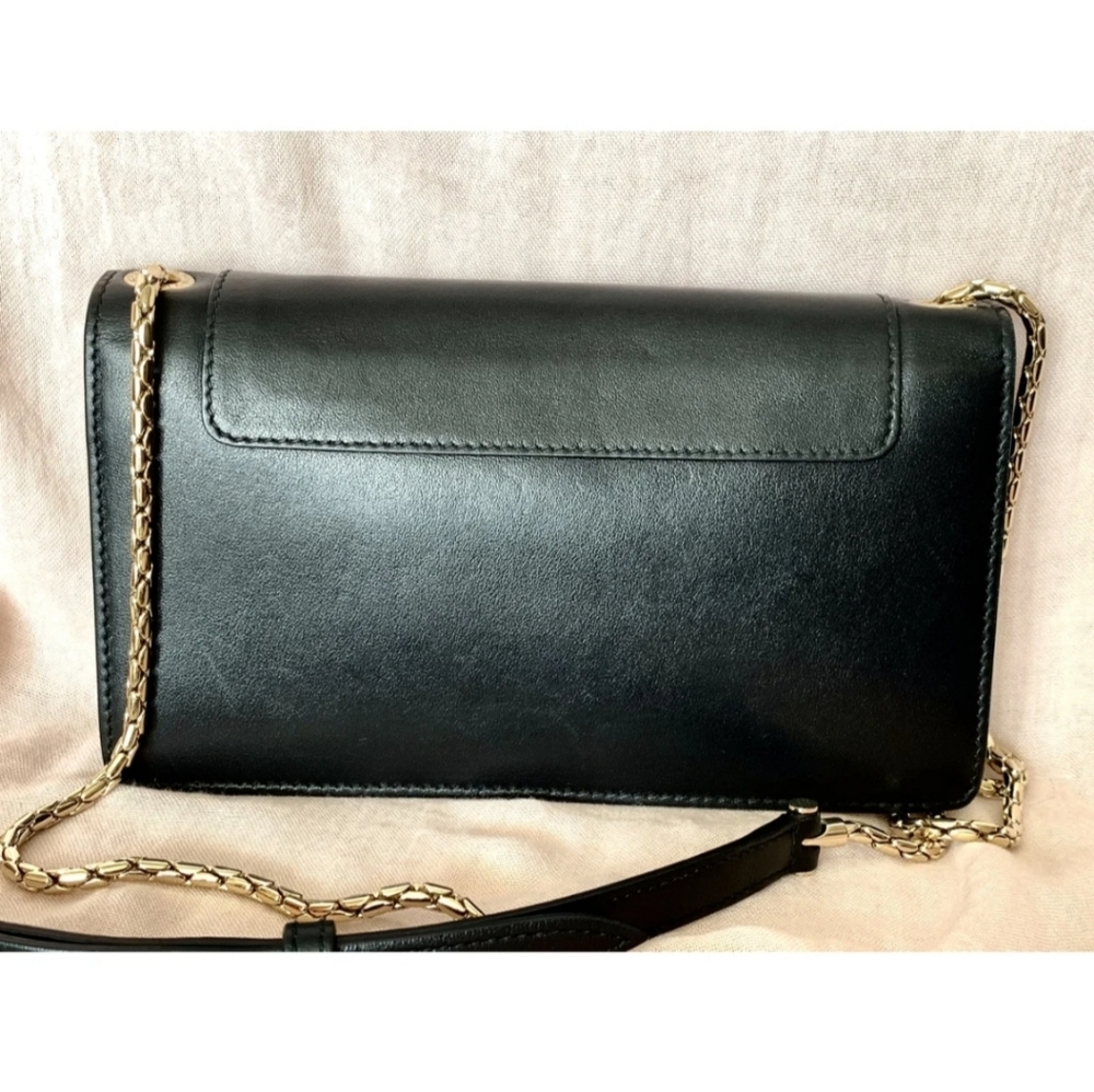 BVLGARI Gorgeous little crossbody bag . - Picture 2 of 7